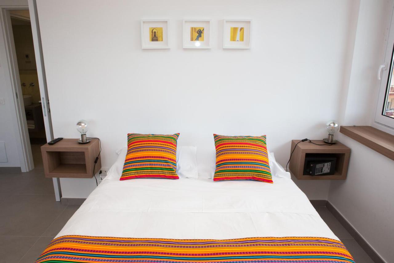 Cocor Suites & Design เนเปิลส์ ภายนอก รูปภาพ