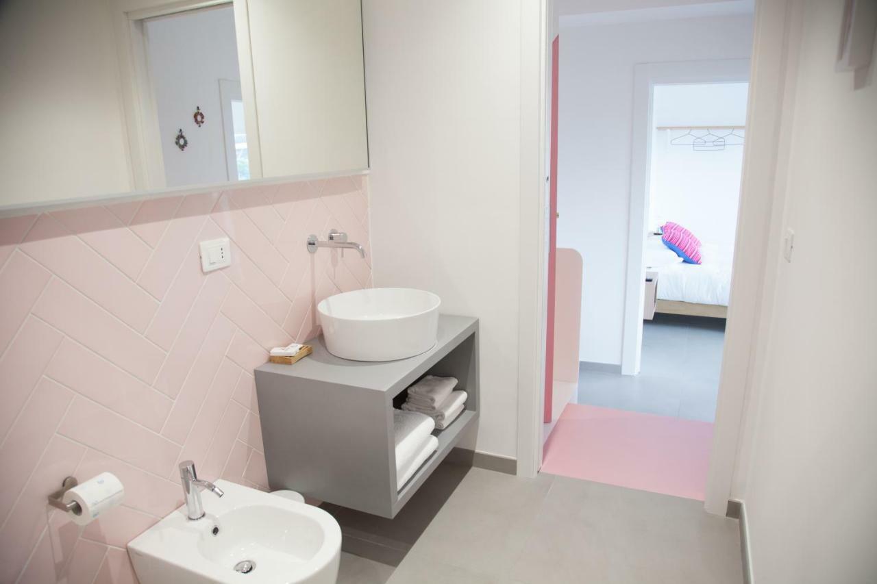 Cocor Suites & Design เนเปิลส์ ภายนอก รูปภาพ